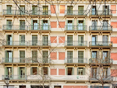 2 Bedrooms Apartment in Rambla Catalunya