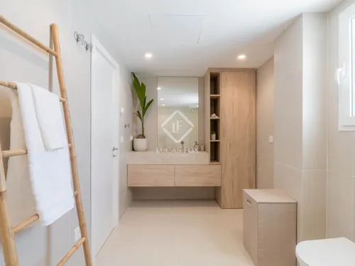 3 Bedrooms Apartment in Calle Tarragona - La Mesana