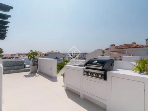 3 Bedrooms Apartment in Calle Tarragona - La Mesana