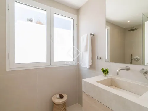 3 Bedrooms Apartment in Calle Tarragona - La Mesana