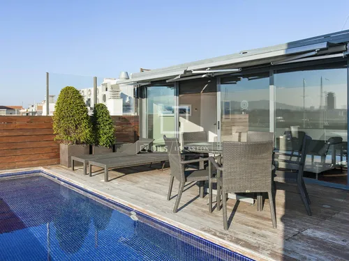 4 Bedrooms Apartment in Joan de Borbo