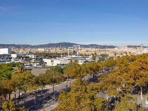 4 Bedrooms Apartment in Joan de Borbo