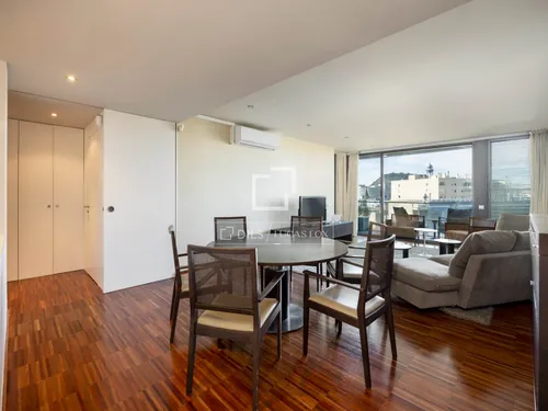 4 Bedrooms Apartment in Joan de Borbo