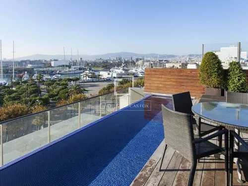 Exceptional duplex penthouse for sale with private pool and excellent views of the marina and Barcelona city