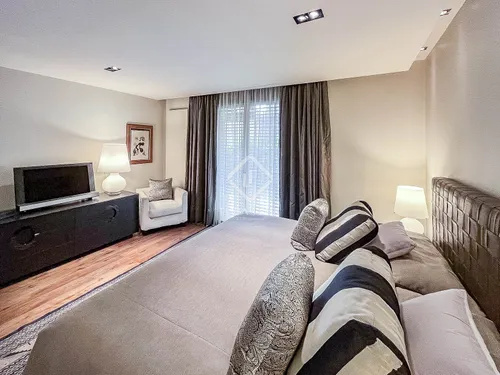 5 Bedrooms Apartment in Nena Casas