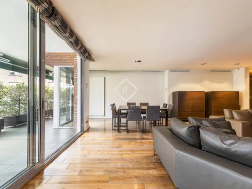 5 Bedrooms Apartment in Nena Casas