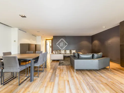 5 Bedrooms Apartment in Nena Casas