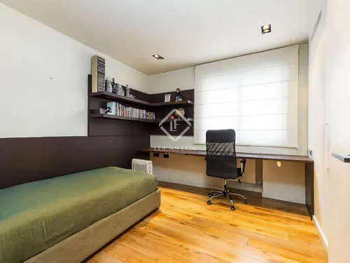 5 Bedrooms Apartment in Nena Casas