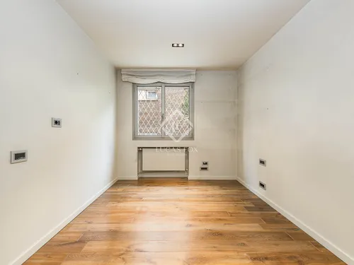 5 Bedrooms Apartment in Nena Casas