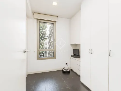 5 Bedrooms Apartment in Nena Casas