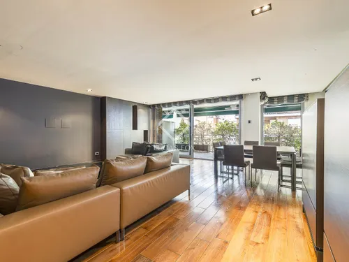 5 Bedrooms Apartment in Nena Casas