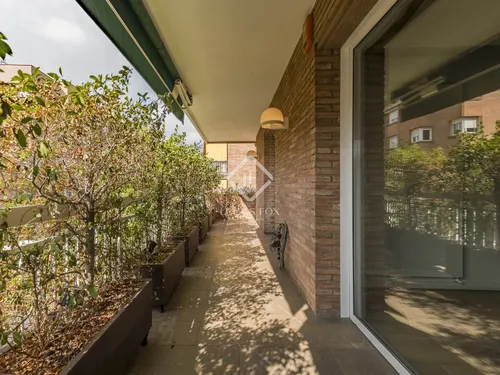 5 Bedrooms Apartment in Nena Casas