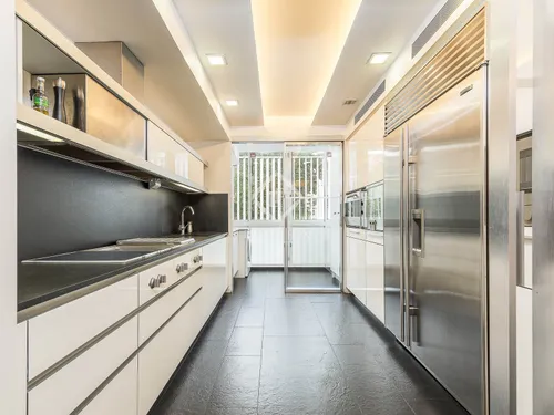 5 Bedrooms Apartment in Nena Casas