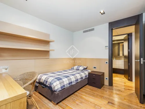 5 Bedrooms Apartment in Nena Casas