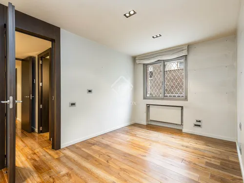 5 Bedrooms Apartment in Nena Casas