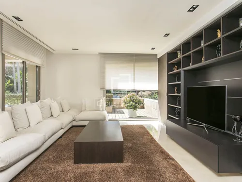 7 Bedrooms House / Villa in Abadessa Olzet