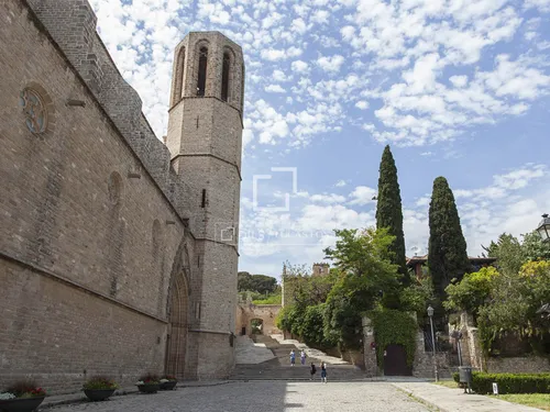 7 Bedrooms House / Villa in Abadessa Olzet