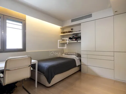 6 Bedrooms House / Villa in Avinguda Esplugues