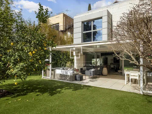 6 Bedroom house / villa with 300m² garden for sale in Pedralbes, Barcelona