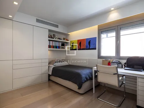 6 Bedrooms House / Villa in Avinguda Esplugues