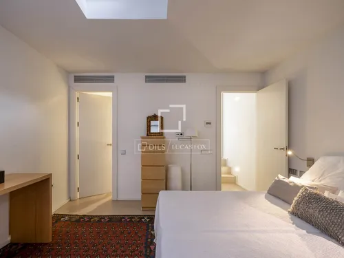 6 Bedrooms House / Villa in Avinguda Esplugues