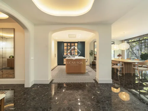 4 Bedrooms Apartment in Balmes