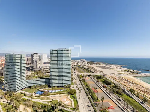 3 Bedrooms Apartment in Paseo Garcia Faria