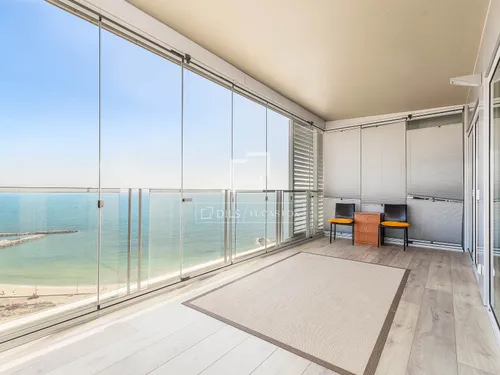 3 Bedrooms Apartment in Paseo Garcia Faria