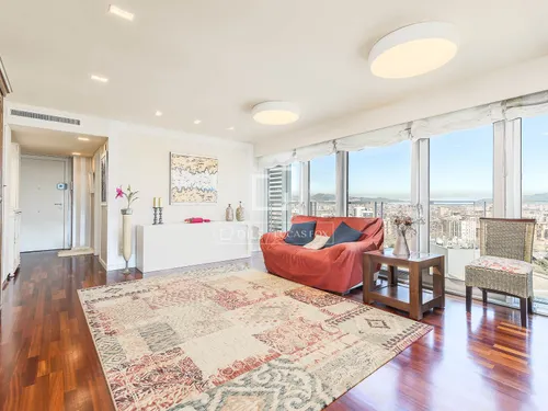 3 Bedrooms Apartment in Paseo Garcia Faria