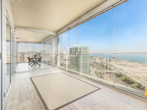 3 Bedrooms Apartment in Paseo Garcia Faria