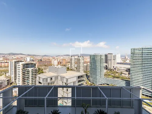 3 Bedrooms Apartment in Paseo Garcia Faria