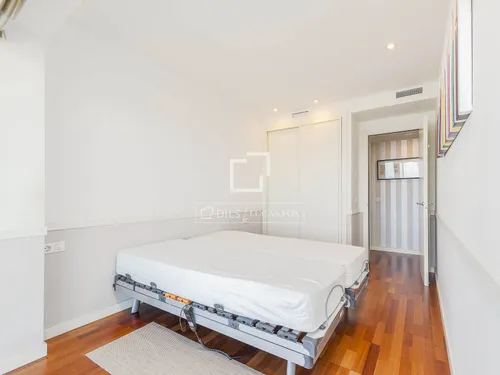 3 Bedrooms Apartment in Paseo Garcia Faria