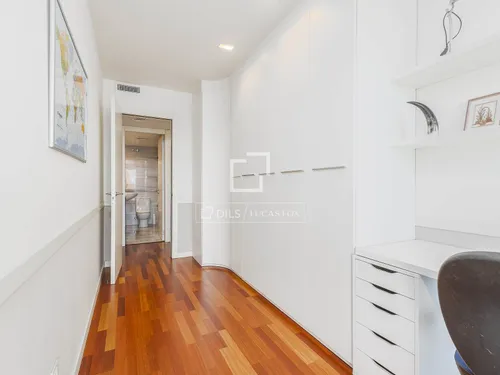 3 Bedrooms Apartment in Paseo Garcia Faria