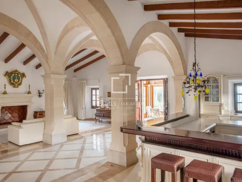 3 Bedrooms House / Villa in Camí vell de la Victòria