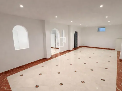 3 Bedrooms House / Villa in Camí vell de la Victòria