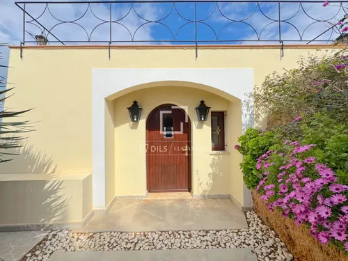 3 Bedrooms House / Villa in Camí vell de la Victòria