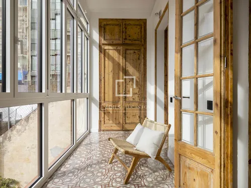 2 Bedrooms Apartment in Balmes