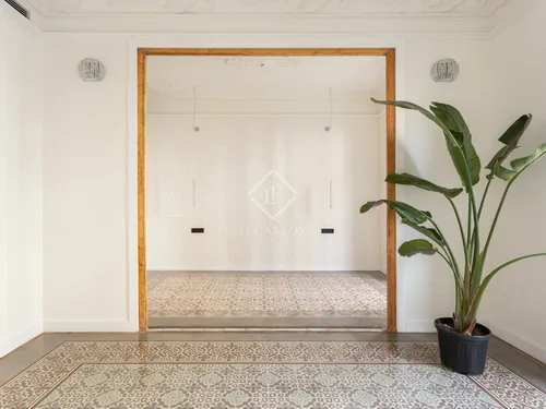 2 Bedrooms Apartment in Balmes