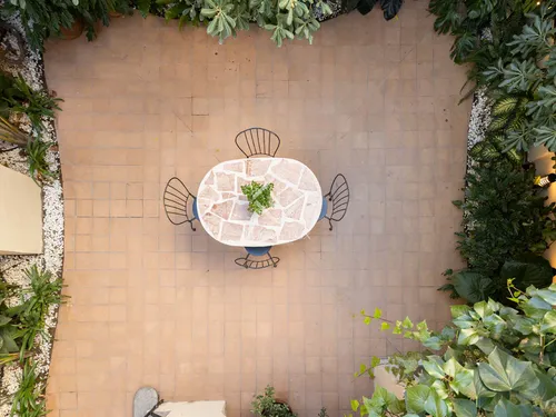 2 Bedrooms Apartment in Balmes