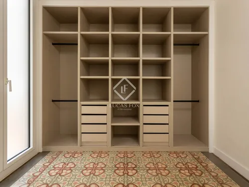 2 Bedrooms Apartment in Balmes