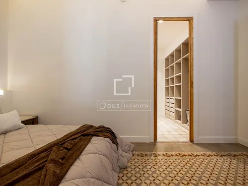 2 Bedrooms Apartment in Balmes