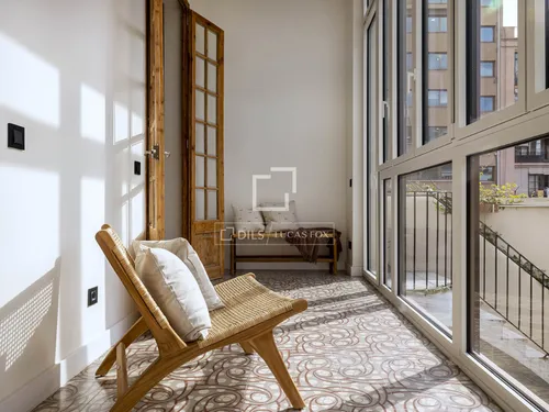 2 Bedrooms Apartment in Balmes