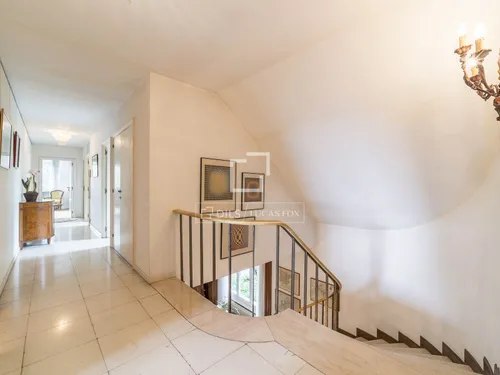 10 Bedrooms House / Villa in Joan d'Alos