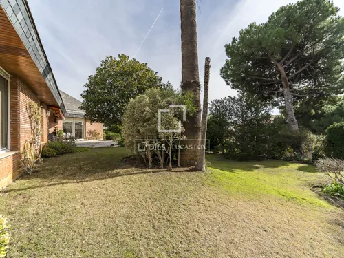 10 Bedrooms House / Villa in Joan d'Alos