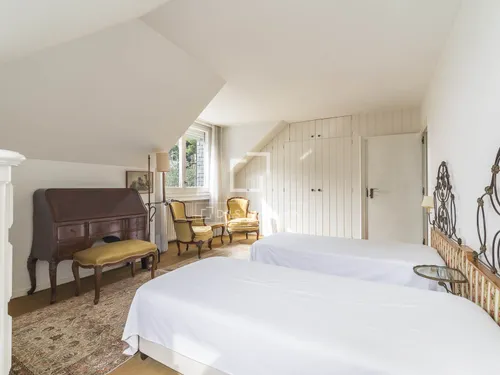 10 Bedrooms House / Villa in Joan d'Alos