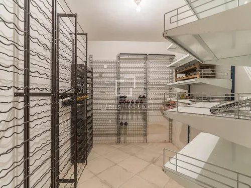 10 Bedrooms House / Villa in Joan d'Alos