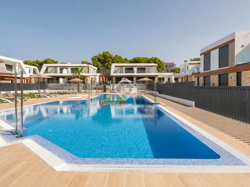 3 Bedrooms House / Villa in Carrer dels molls