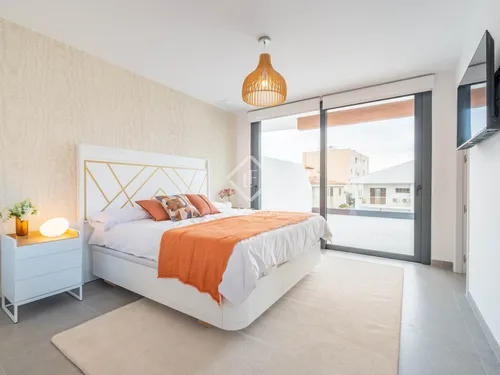 3 Bedrooms House / Villa in Carrer dels molls