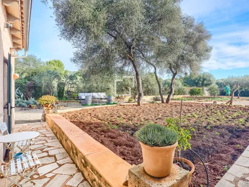 4 Bedrooms House / Villa in Calle Mare Selva