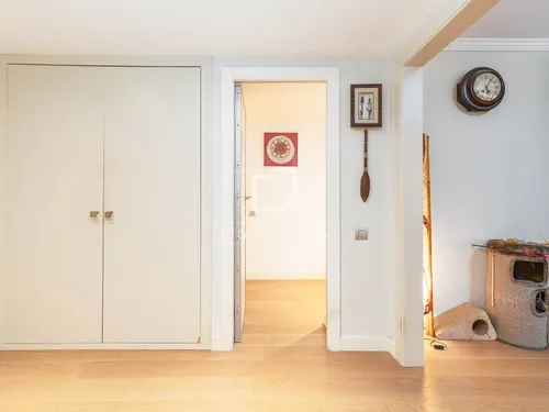 6 Bedrooms Apartment in Tres torres